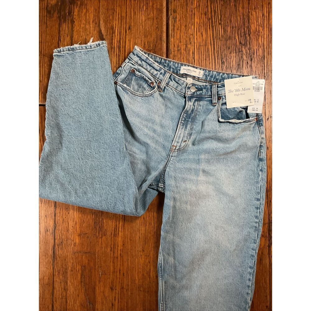NWT Abercrombie & Fitch 80s Mom High Rise Curve Love Jeans Retro Womens 6s